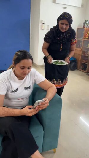 Swamit Badesra Instagram - दही मिर्ची