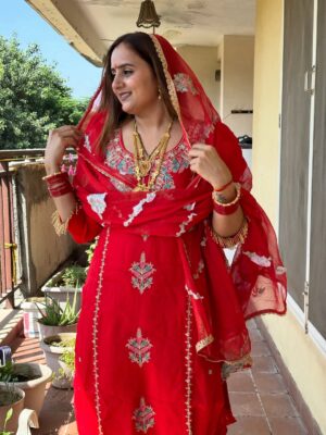 Swamit Badesra Instagram - मेरा करवाचौथ सूट by @rana_collection_no.1
Whtsp-8816994737
Price-1950