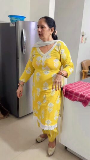 Swamit Badesra Instagram - माँ की लाडली ❤️