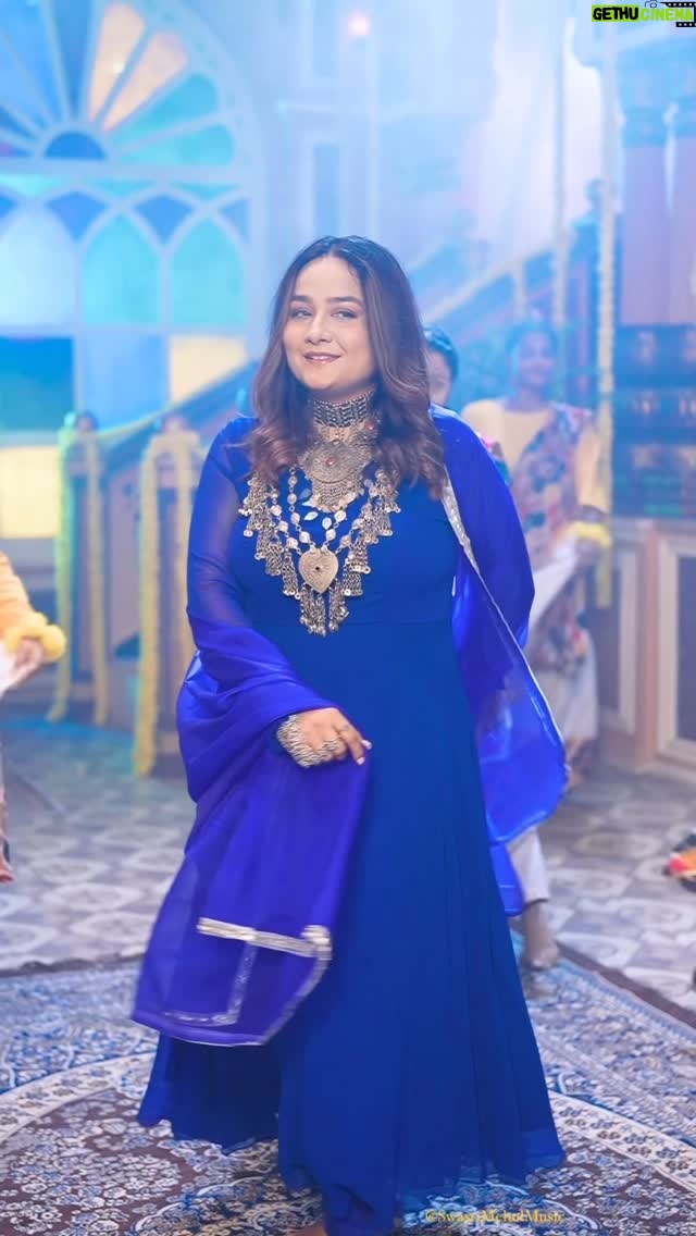 Swasti Mehul Jain - 283.2K Likes - Vrindavan gaye ho ? 🦚❤️ Maine jo mehsus kiya wo likha hai, aap batao aapke sath aisa hua hai kya ? 

With all your love, this is trending everywhere..↗️
Listen to this special song "Meethe Ras Se Bharyo Radharani" by Swasti Mehul on Youtube & all audio platforms 

#janmashtami #radharani #radheradhe #vrindavan #radhakrishna #SwastiMehul