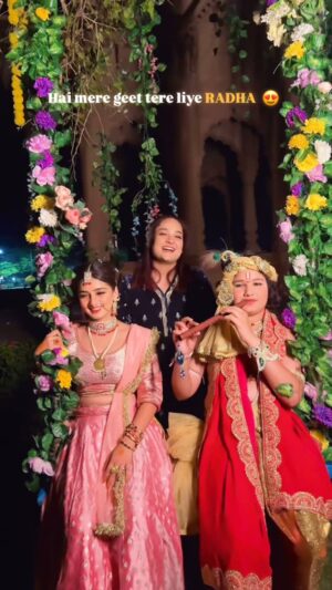 Swasti Mehul Jain Instagram - Radhe Radhe 🌸 4 Million  views on youtube soon.. ↗️ 50,000  YT Shorts, Trending on socials.. 
An emotion that has become a daily prayer for Radha Krishn premi 😍✨

[Song on Radharani, Hai Mere Geet Tere Liye Radha, Radharani, Krishna Bhakti, Latest song] 

#haimeregeettereliyeradha #radharani #radheradhe #krishnabhakti #bhakti #trendingsongs 
#swastimehul #Reelsindia #reelsi̇nstagram