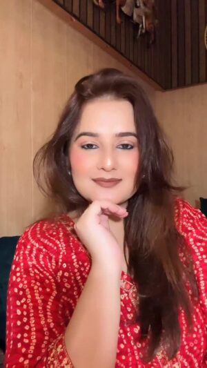 Swati Bhambra Instagram - Type "Link" to get Purchase links of all products direct in ur inbox or Share this reel with me to get direct links in ur inbox.
@hilaryrhodacosmetic