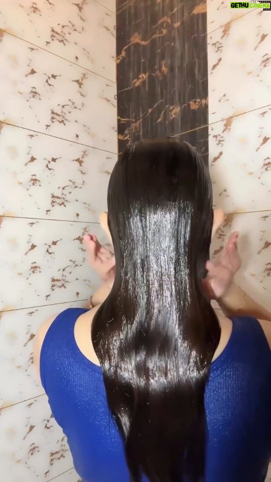 Swati Bhambra - 4.3K Likes - Type "Link" to get Purchase links of all products direct in ur inbox or Share this reel with me to get direct links in ur inbox.

@discover.pilgrim

#DamageRepairShampoo #RiceWaterHairCare #VeganCollagen #HealthyHairJourney #NourishingShampoo #SplitEndsRepair #GlossyHairGoals #AffordableHairCare #HairStrengthening #skin #skincare #explore #explorepage #trending #fyp #foryou #productreview #haircare #shampoo #frizzfree #damagecontrol #dryhair #smoothhair #smoothness #damagerepair