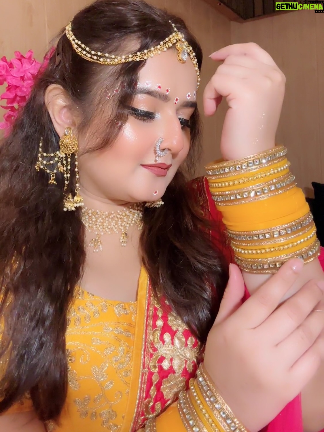 Swati Bhambra - 1.4K Likes - 