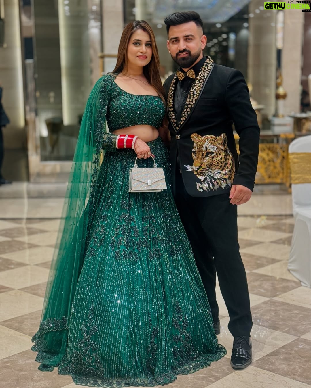 Swati Monga - 444K Likes - Maine Zindagi Apke Naam Kardi SHARMA JI❤️🧿🥹 @swatimonga_ 
Swati's Outfit- @charuaroraofficial 
Rajat's Outfit- @vastrbyharpreet 
.
.
.
.
.
#swatimonga #rajatswati #rajatswativlogs #couplegoals #relatable #couple #couplecontent #coupleinfluencer #viralcouple #viral #viralreels #trendingreels #happycouple #explore #explorepage #wedding #wedding2024 #husbandandwife #newlymarried

(Love,couple, happy content, couple goals, viral reels, trending reels, couple influencers, viral, viral couple, explore, wedding, wedding2024)