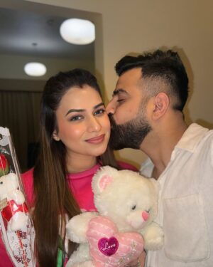 Swati Monga Instagram - MY FOREVER VALENTINE 🤍✨ Half A Decade To US🧿 14-02-2020♾️ It's A Win When You Get To Marry The Person You've Always Dreamed For🥺 I Love You Ladduu🥹 Can't Thank Enough God For You😇
.
.
.
.
.
#swatimonga #rajatswati #rajatswativlogs #couplegoals #relatable #couple #couplecontent #coupleinfluencer #viralcouple #viral #viralreels #trendingreels #happycouple #explore #explorepage #husbandandwife #newlymarried
(Love,couple, happy content, couple goals, viral reels, trending reels, couple influencers, viral, viral couple, explore)