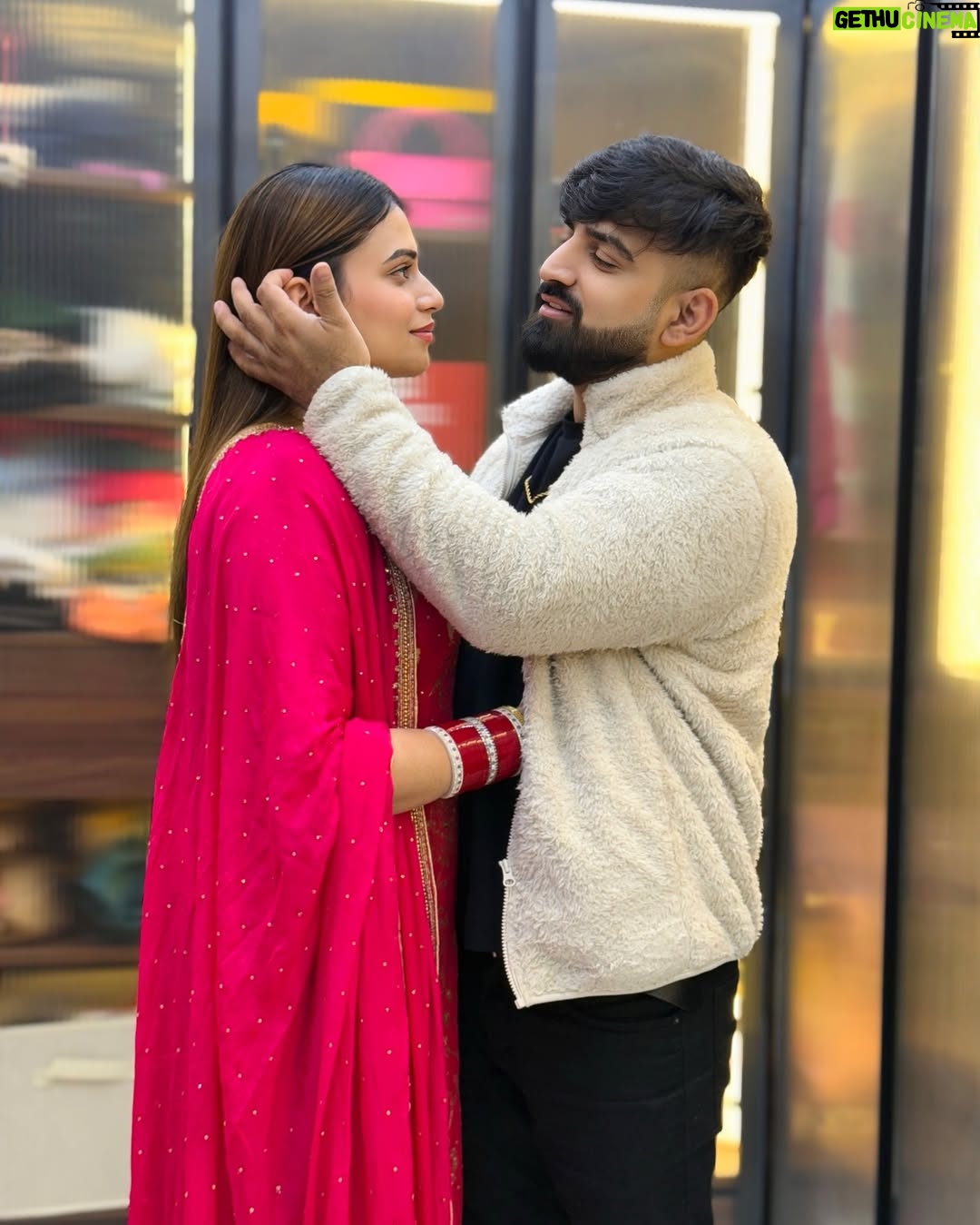 Swati Monga - 287K Likes - MY FOREVER VALENTINE 🤍✨ Half A Decade To US🧿 14-02-2020♾️ It's A Win When You Get To Marry The Person You've Always Dreamed For🥺 I Love You Ladduu🥹 Can't Thank Enough God For You😇 
.
.
.
.
.
#swatimonga #rajatswati #rajatswativlogs #couplegoals #relatable #couple #couplecontent #coupleinfluencer #viralcouple #viral #viralreels #trendingreels #happycouple #explore #explorepage #husbandandwife #newlymarried

(Love,couple, happy content, couple goals, viral reels, trending reels, couple influencers, viral, viral couple, explore)