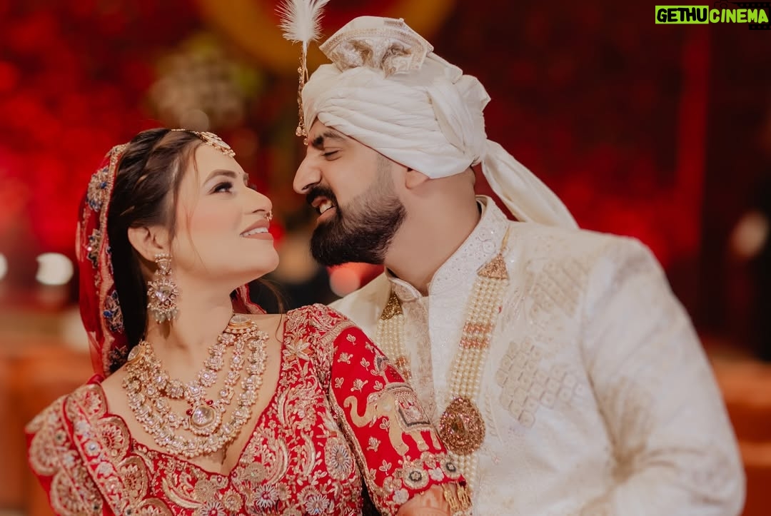 Swati Monga - 409.5K Likes - Half Year Down, Forever To Go♥️
Happy 6 My Love🧿 
.
.
.
.
.
#swatimonga #rajatswati #rajatswativlogs #couplegoals #relatable #couple #couplecontent #coupleinfluencer #viralcouple #viral #viralreels #trendingreels #happycouple #explore #explorepage #husbandandwife #newlymarried

(Love,couple, happy content, couple goals, viral reels, trending reels, couple influencers, viral, viral couple, explore, Newly Weds)