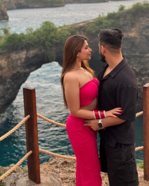 Swati Monga Instagram - MY FOREVER VALENTINE 🤍✨ Half A Decade To US🧿 14-02-2020♾️ It's A Win When You Get To Marry The Person You've Always Dreamed For🥺 I Love You Ladduu🥹 Can't Thank Enough God For You😇
.
.
.
.
.
#swatimonga #rajatswati #rajatswativlogs #couplegoals #relatable #couple #couplecontent #coupleinfluencer #viralcouple #viral #viralreels #trendingreels #happycouple #explore #explorepage #husbandandwife #newlymarried
(Love,couple, happy content, couple goals, viral reels, trending reels, couple influencers, viral, viral couple, explore)