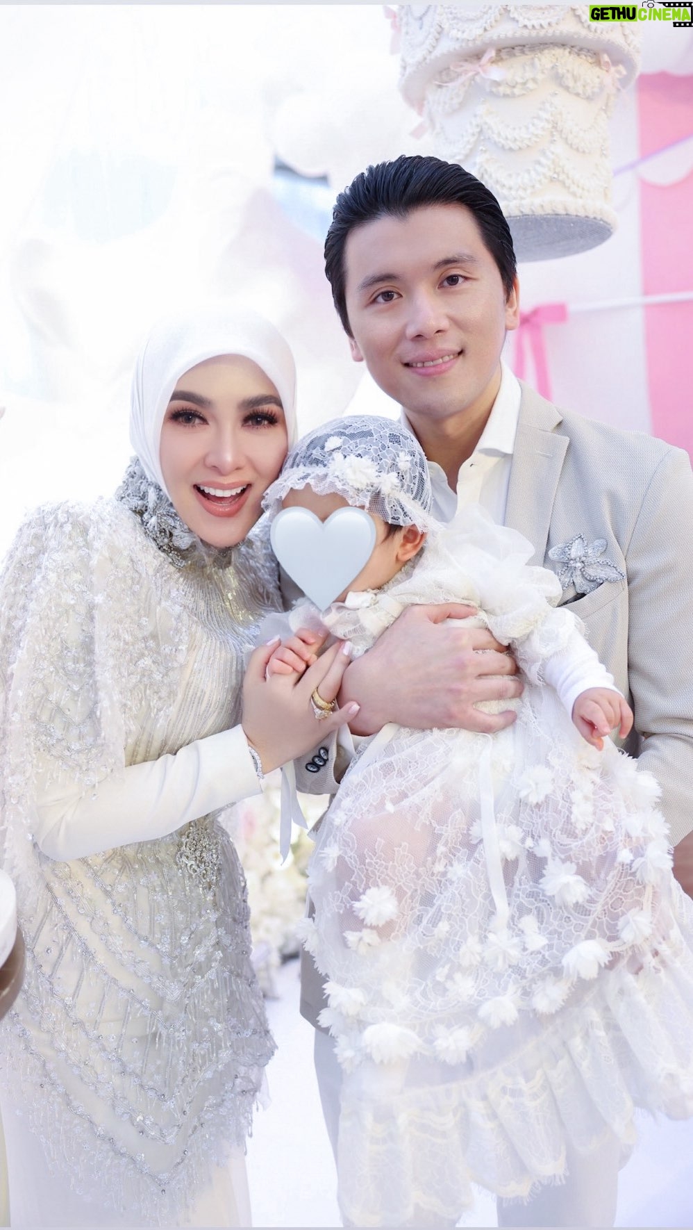 Syahrini - 57.2K Likes - •

~ To The Love Of My Life Anakku Princess ‘R’
Semoga Kelak Nanti Bisa Meneruskan Tradisi Bertambahnya Usia Di Awali Dengan Pengajian Tausiah Ilmu Untuk Memperkokoh Keimanan Dan Ketakwaanmu Kepada ALLAH SWT,
Semoga Bisa Terus Mengagungkan Agama ALLAH SWT Dan Mengagungkan ALQURAN Sebagai Pedoman Hidupmu Kelak,
Karena Hanya Dengan Tadabbur Ilmulah Yang Akan Menyelamatkanmu Dunia Dan Akhirat,
…
Bahwa Setelahnya Akan Merayakannya Secara Ceremonial Duniawipun Tidak Apa2 Asalkan ALLAH SWT Yg Utama Di Atas Segalanya ~

‘ I Love You With All My Heart ‘

~ Mommy Incesss & Daddy Reino Barack ~

____________________ ~𝓢𝓨𝓡~ _____________________

#PrincesSyahrini
#Agust3rd2025
#Jakarta_Indonesia