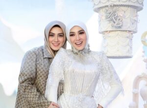 Syahrini Instagram - •
~ Indahnya Silaturahmi And Thank You For The Love ~
‘ Mohon Maaf Teman Teman Ternyata Hanya Bisa Di Tagg 20 Orang ‘
____________________ ~𝓢𝓨𝓡~ _____________________
#PrincesSyahrini
#IntimateLunchBirthday
#Jakarta_August3rd2025