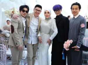 Syahrini Instagram - •
~ Indahnya Silaturahmi And Thank You For The Love ~
‘ Mohon Maaf Teman Teman Ternyata Hanya Bisa Di Tagg 20 Orang ‘
____________________ ~𝓢𝓨𝓡~ _____________________
#PrincesSyahrini
#IntimateLunchBirthday
#Jakarta_August3rd2025