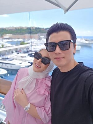 Syahrini Instagram - •
~ A Lovely Weekend In Paris Monaco ~
_____________________ ~𝓢𝓨𝓡~ _____________________
#PrincesSyahrini
#Paris_Monaco_2025
#CollectingMemories