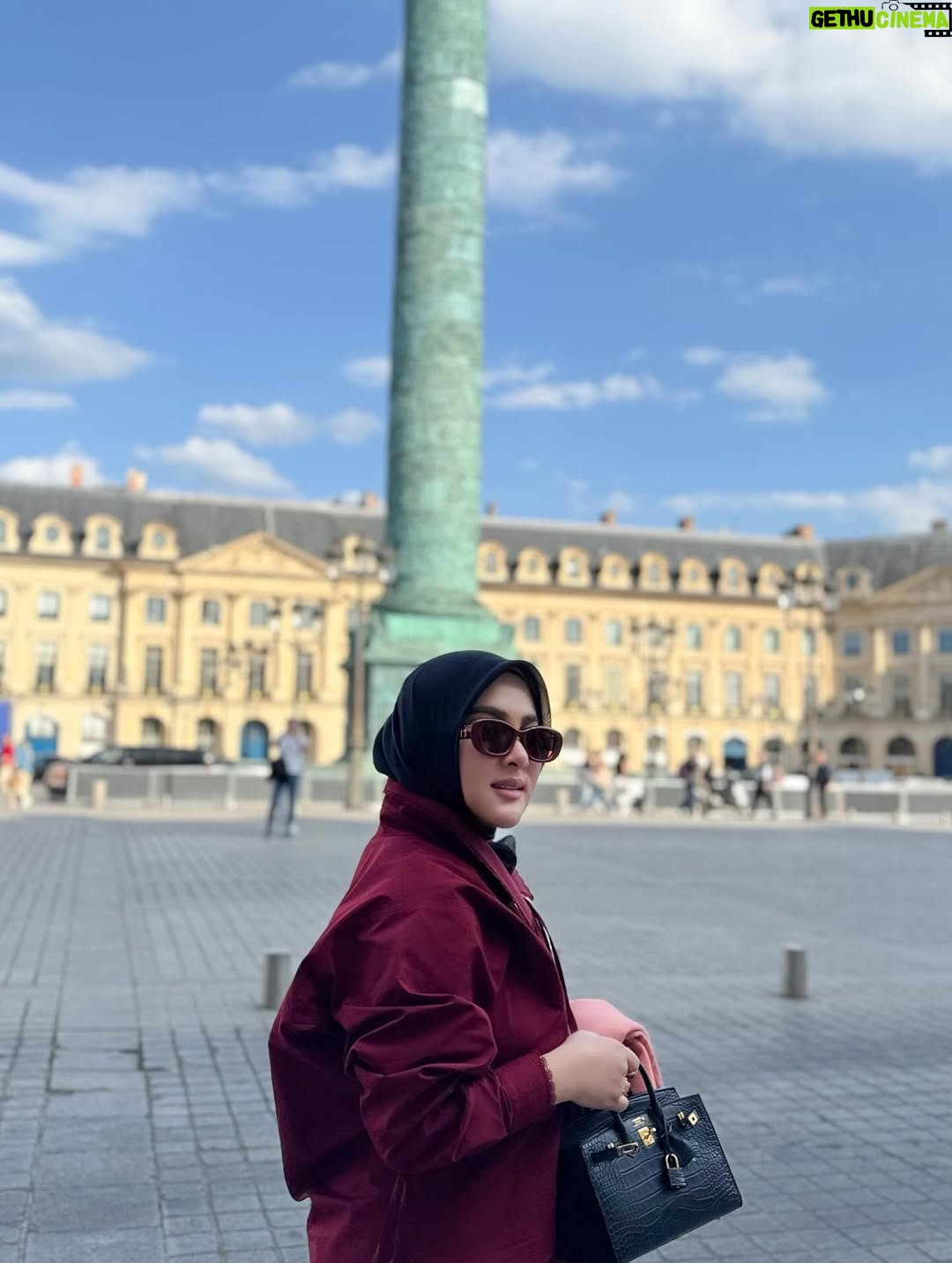 Syahrini - 3 Likes - •

~ A Lovely Weekend In Paris Monaco ~

_____________________ ~𝓢𝓨𝓡~ _____________________

#PrincesSyahrini
#Paris_Monaco_2025
#CollectingMemories