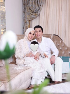 Syahrini Instagram - •
~ Assalammualaikum August 1st 2025,
Alhamdulilah Ya Allah We Can’t Thank You Enough Your Blessings Are Uncountable For our Little Family ~
_____________________ ~𝓢𝓨𝓡~ ______________________
#PrincesSyahrini
#MeAndMyDaughtersBirthday
#1stAugust2025
#Jakarta_Indonesia
