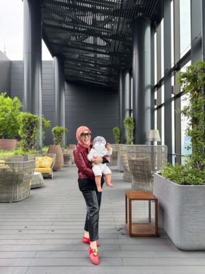Syahrini Instagram - •
~ A Lovely Weekend In Paris Monaco ~
_____________________ ~𝓢𝓨𝓡~ _____________________
#PrincesSyahrini
#Paris_Monaco_2025
#CollectingMemories