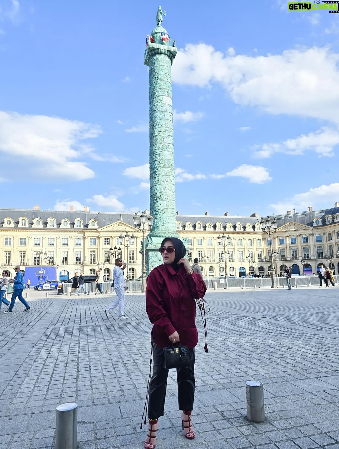 Syahrini - 3 Likes - •

~ A Lovely Weekend In Paris Monaco ~

_____________________ ~𝓢𝓨𝓡~ _____________________

#PrincesSyahrini
#Paris_Monaco_2025
#CollectingMemories