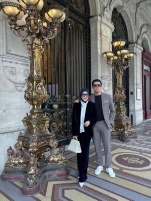 Syahrini Instagram - •
~ Sempat Bersilaturahmi Ke Kedutaan Besar Indonesia Di Perancis,
Di Sambut Hangat Dan Penuh Kasih oleh Ibu Dewi Oemar Dan Bapak Mohamad Oemar Yg Sangat Ramah Dan Juga Baik Hati,
Tentunya Sambil Berdiskusi Dan Bertukar Pikiran Suasanapun Semakin Hangat Dengan Di Suguhkannya Makanan Khas indonesia Yg Sangat Lezat,
Terimakasih Banyak Bapak Dan Ibu Dubes Sampai Berjumpa Kembali Di Lain Waktu,
Semoga Sehat Selalu Dalam Perlundungan ALLAH SWT Amin Allahumma Amin ~
____________________ ~𝓢𝓨𝓡~ ____________________
#PrincesSyahrini
#Paris_France2025