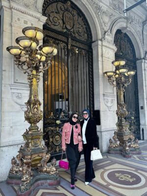 Syahrini Instagram - •
~ Sempat Bersilaturahmi Ke Kedutaan Besar Indonesia Di Perancis,
Di Sambut Hangat Dan Penuh Kasih oleh Ibu Dewi Oemar Dan Bapak Mohamad Oemar Yg Sangat Ramah Dan Juga Baik Hati,
Tentunya Sambil Berdiskusi Dan Bertukar Pikiran Suasanapun Semakin Hangat Dengan Di Suguhkannya Makanan Khas indonesia Yg Sangat Lezat,
Terimakasih Banyak Bapak Dan Ibu Dubes Sampai Berjumpa Kembali Di Lain Waktu,
Semoga Sehat Selalu Dalam Perlundungan ALLAH SWT Amin Allahumma Amin ~
____________________ ~𝓢𝓨𝓡~ ____________________
#PrincesSyahrini
#Paris_France2025