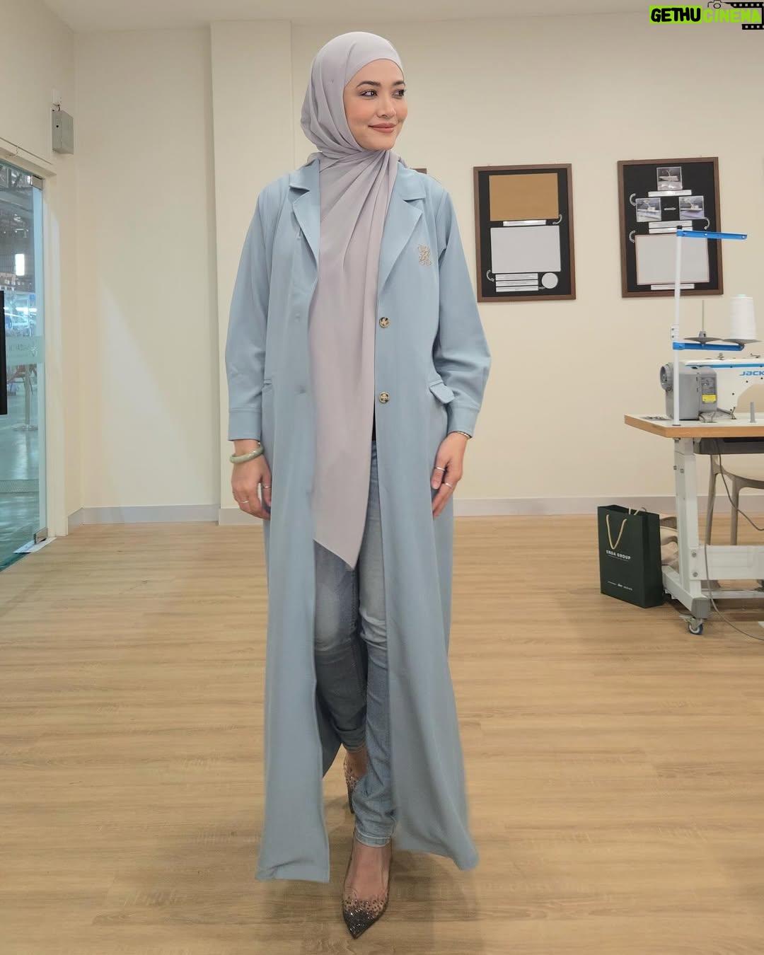 Syatilla Melvin - 15.2K Likes - Meledakkkk baju dgn tudung hang ni!!! @izaraaishahofficial @izaraworld aku rasa mcm sgt kena dgn pembawakan aku🤣 seksi gila oink oink sumpah!!🤸🏼‍♂️