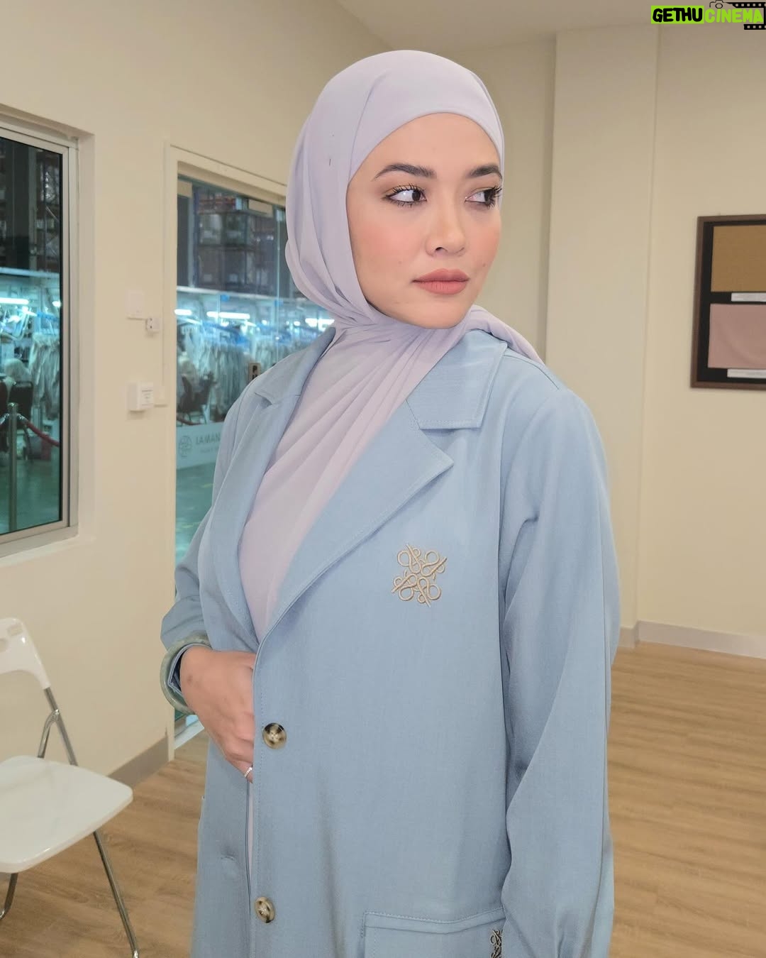 Syatilla Melvin - 15.2K Likes - Meledakkkk baju dgn tudung hang ni!!! @izaraaishahofficial @izaraworld aku rasa mcm sgt kena dgn pembawakan aku🤣 seksi gila oink oink sumpah!!🤸🏼‍♂️
