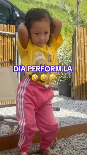 Syatilla Melvin Instagram - Ntah la sis… rasanya dia ikut belah2 bapak dia ni🤣🤪 @zizieizette @jozieta @samzy_fuzette @khatyfauziah