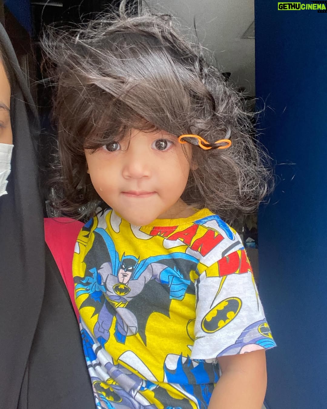 Syatilla Melvin - 72.1K Likes - Masih xboleh lupa 5tahun lepas, aku tekejut lepas doc tarik sarima keluaq dari perut, sebb walaupun umoq dia xsampai 1minit masa tu, muka dia dh sebijik sam🤣🤣
:
Mmg xsia2 bapak pulun nak kan sarima dulu😂
:
Sayang bubu kakak mima, bubu doakan dunia akhirat yg paling terbaik utk kakak❤️selebihnya biaq bubu simpan sendiri🥹🤍happy birthday sygku @sarima_samheizy #17april2019