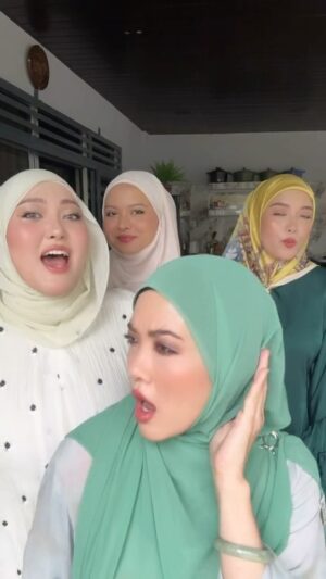 Syatilla Melvin Instagram - Betul lah kan mcm ni????? 😂🫣 #serumpun