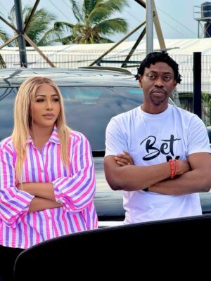 Syndy Emade Instagram - Nigeria lately with some amazing actors.
@adedimejilateef @kie_kie__ @toneroangel
#onset #filming #lagos #actor