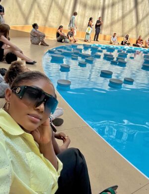 Syndy Emade Instagram - Back in Paris upon Baby B’s demands.
She said all her vacations are always in the states 🇺🇸 so this time, she wants us to start with Europe 🙌🏻🙌🏻🙌🏻