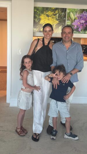 Taliana Vargas Instagram - Eres nuestra vida entera @alejoeder Feliz día del Padre al más valiente y más amoroso del planeta ♥️