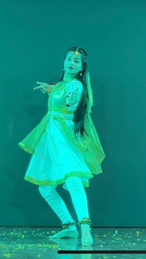 Tamanna Bhati Instagram - जिसे सत्य पर विश्वास होता है,
और जो अपने संकल्प पर दृढ होता है,
उसका सदैव कल्याण होता रहता है।