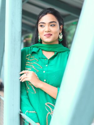 Tamkeen Khan Instagram - Green is not my colour but do you guys like it??🤍💚
,,
,,
,,
Wearing- @closet_by_nishrat
Pc- @timmma62
,,
,,
#tamkeenkhan #tamkeenpeople #love #green #fashion #fashionable #fashiongram #fashionista #fashionblogger #instagram #insta #instapic #instafit #viral #explore #explorepage #fyp #foryou #foryoupage