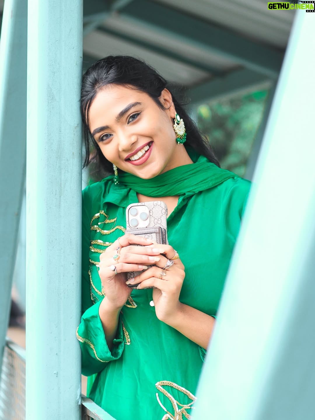 Tamkeen Khan - 125.4K Likes - Green is not my colour but do you guys like it??🤍💚 
,,
,,
,,
Wearing- @closet_by_nishrat 
Pc- @timmma62 
,,
,,
#tamkeenkhan #tamkeenpeople #love #green #fashion #fashionable #fashiongram #fashionista #fashionblogger #instagram #insta #instapic #instafit #viral #explore #explorepage #fyp #foryou #foryoupage