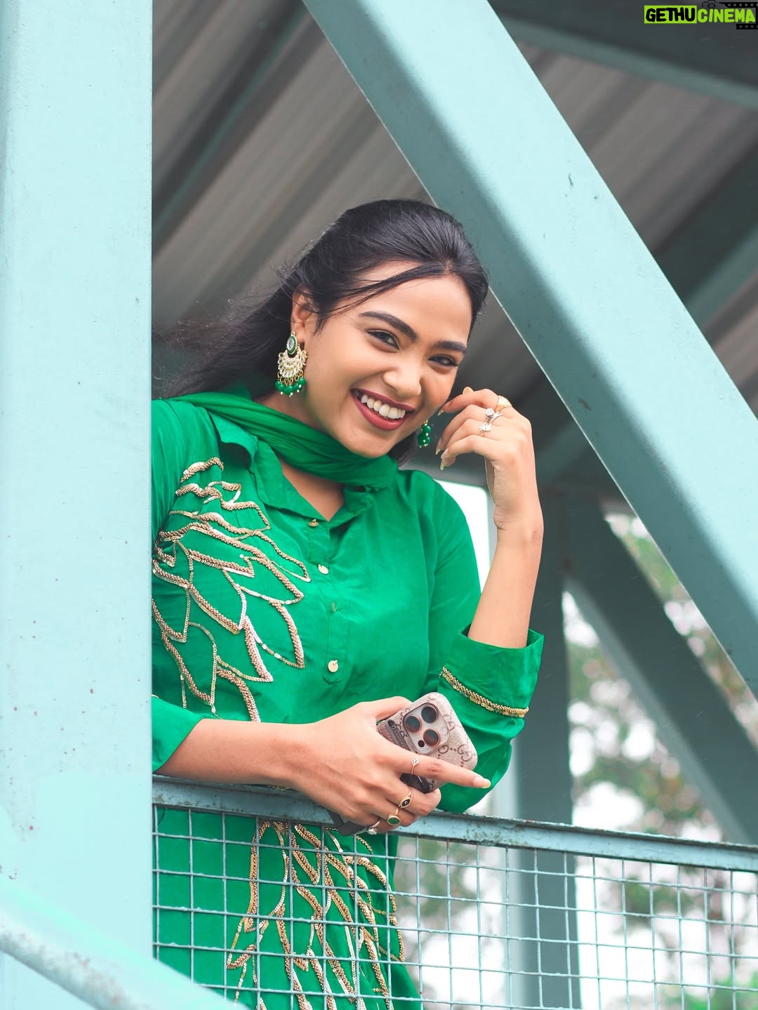 Tamkeen Khan - 125.4K Likes - Green is not my colour but do you guys like it??🤍💚 
,,
,,
,,
Wearing- @closet_by_nishrat 
Pc- @timmma62 
,,
,,
#tamkeenkhan #tamkeenpeople #love #green #fashion #fashionable #fashiongram #fashionista #fashionblogger #instagram #insta #instapic #instafit #viral #explore #explorepage #fyp #foryou #foryoupage