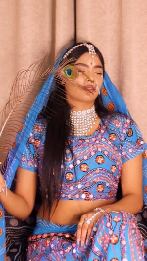 Tamkeen Khan Instagram - Sahi kaha na??🦚🩵🤍💙