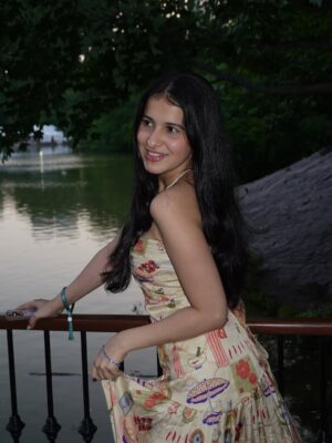 Taneesha Mirwani Instagram - feeling so pretty this summer š„¹