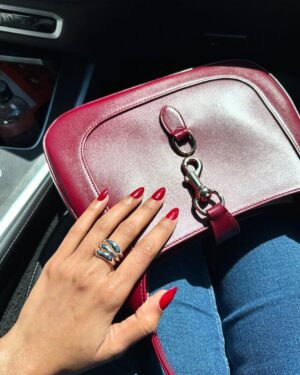 Tangia Zaman Methila Instagram - Shades of burgundy 🫴🏻
