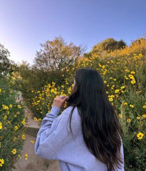 Tangia Zaman Methila Instagram - Caught golden hour after the hike — nothing beats a sunset in the heart of nature. 🌄🌿 #SunsetHike” #losangelas #nature