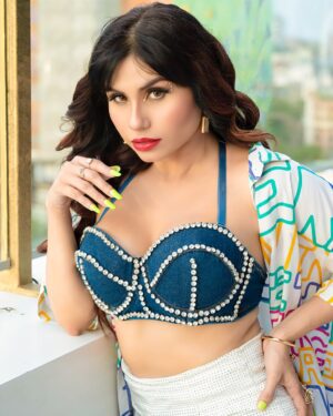Taniya Chatterjee Instagram - ✨✨
📸 @ronakdave_
Mua @aliyakmakeover
📍 @lufttheair