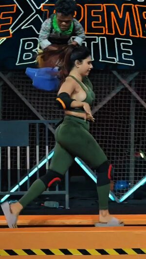 Taniya Chatterjee Instagram - @taniya_chatterjee 💥🔥❤️
..
Show : Adda Extreme Battle
..
#taniyachatterjee #taniya #elvish #elvishyadav #jiostar