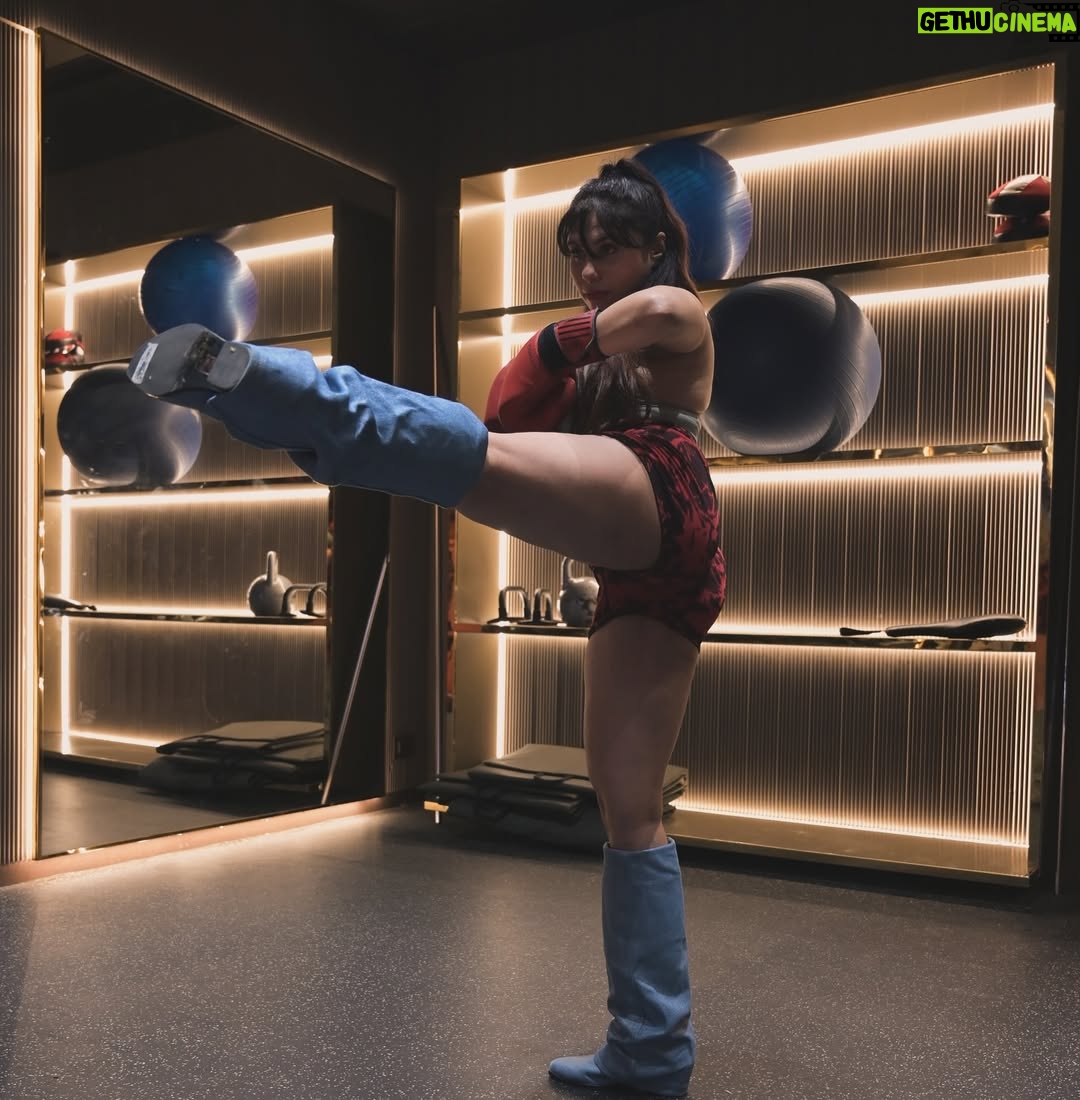 Taniya Chatterjee - 54.3K Likes - Kick boxing is my fav pass time 🥊🦵

Do u workout in boots 👢
Trying new thang is fun 🤩 

📸 @ronakdave_