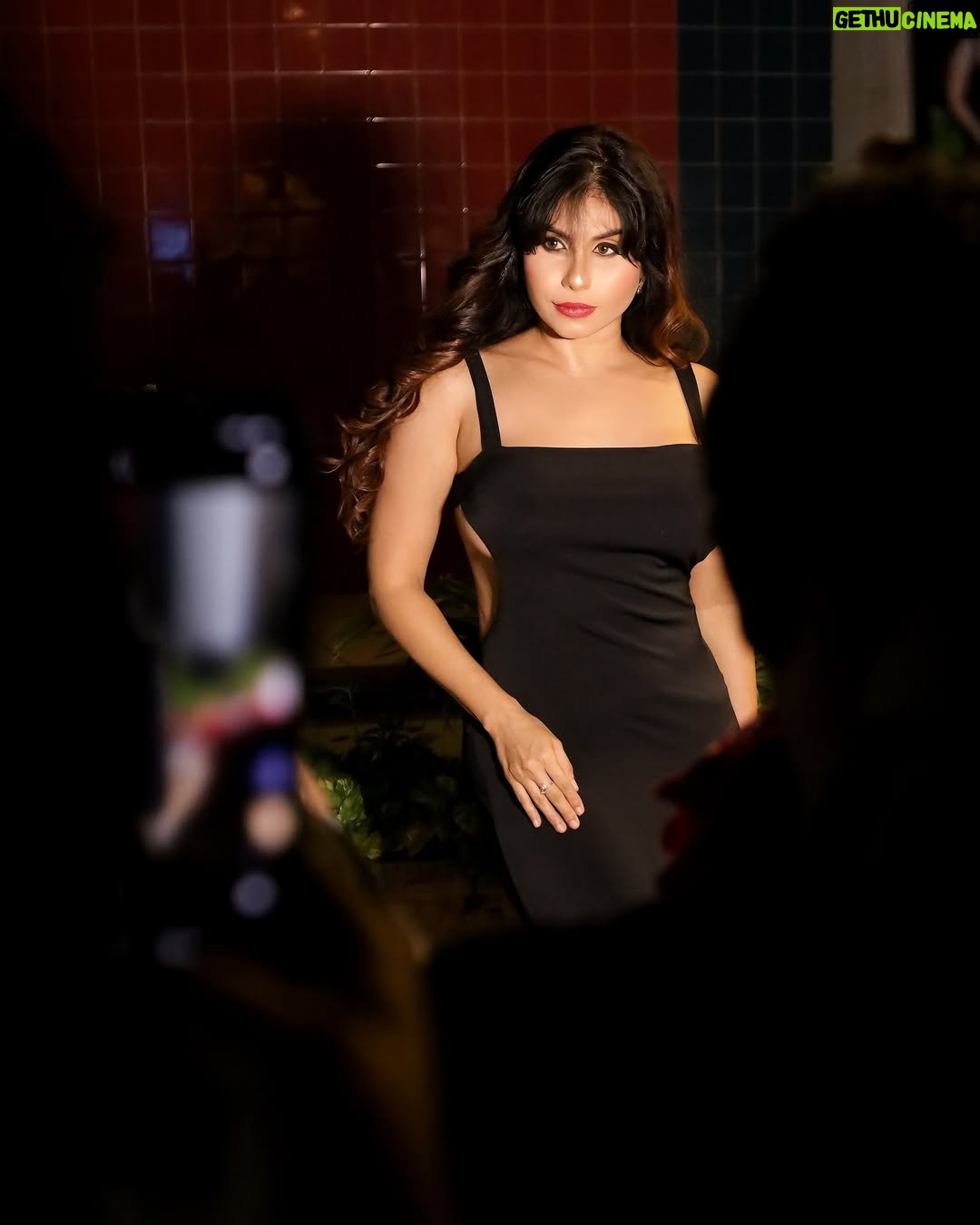 Taniya Chatterjee - 86.4K Likes - 📸🖤🫶