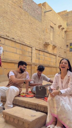 Taniya Kaur Instagram - Song😀🫰🏻🧿❤️😍 #buggdi🐥