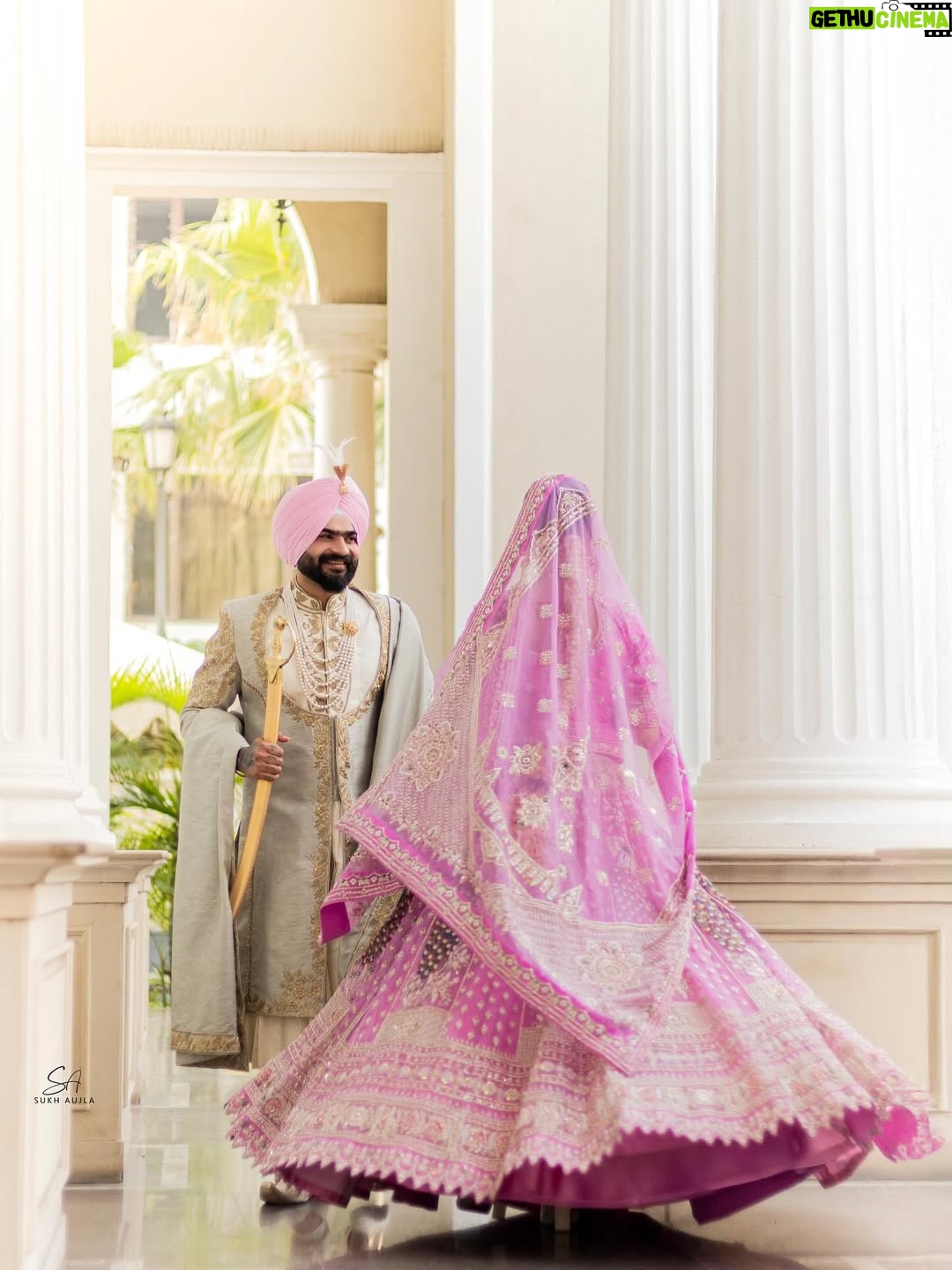 Taniya Kaur - 299.7K Likes - MERI DUNIYA🌍😘FINALLY❤️🧿😀 Sohna Jea Bridal Shoot Done❤️🧿 #buggdi🐥 
Tag your Love ❤️ 

Mua @parrygill_makeover 
Hairs by @abhi_hairstylist01 
Bridal Lehnga @seobridalstudio_official 
Groom’s Sherwani @seobridalstudio_official 
Reel by @kamaldeepkaur2201 
Jewellery @manirambalwantrai 
Mehandi Artist @royal_mehndi_arts 
Photographer @sukhaujla_photography 

#buggdi🐥 #couplegoals❤️ #ᴘᴜɴᴊᴀʙɪᴄᴏᴜᴘʟᴇ #coupleshoot #punjabicouplepost #couplepose
