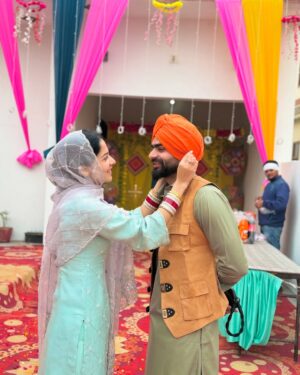 Taniya Kaur Instagram - Duniya🌍❤️🫰🏻😘🦦 #buggdi🐥