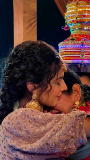 Taniya Kaur Instagram - Love you mom ❤️🥺 #buggdi🐥