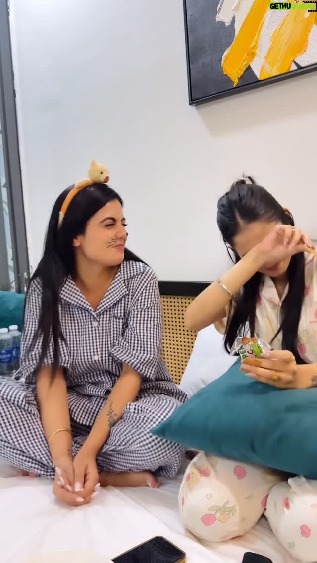 Taniya Kaur - 166K Likes - 🐱 😂