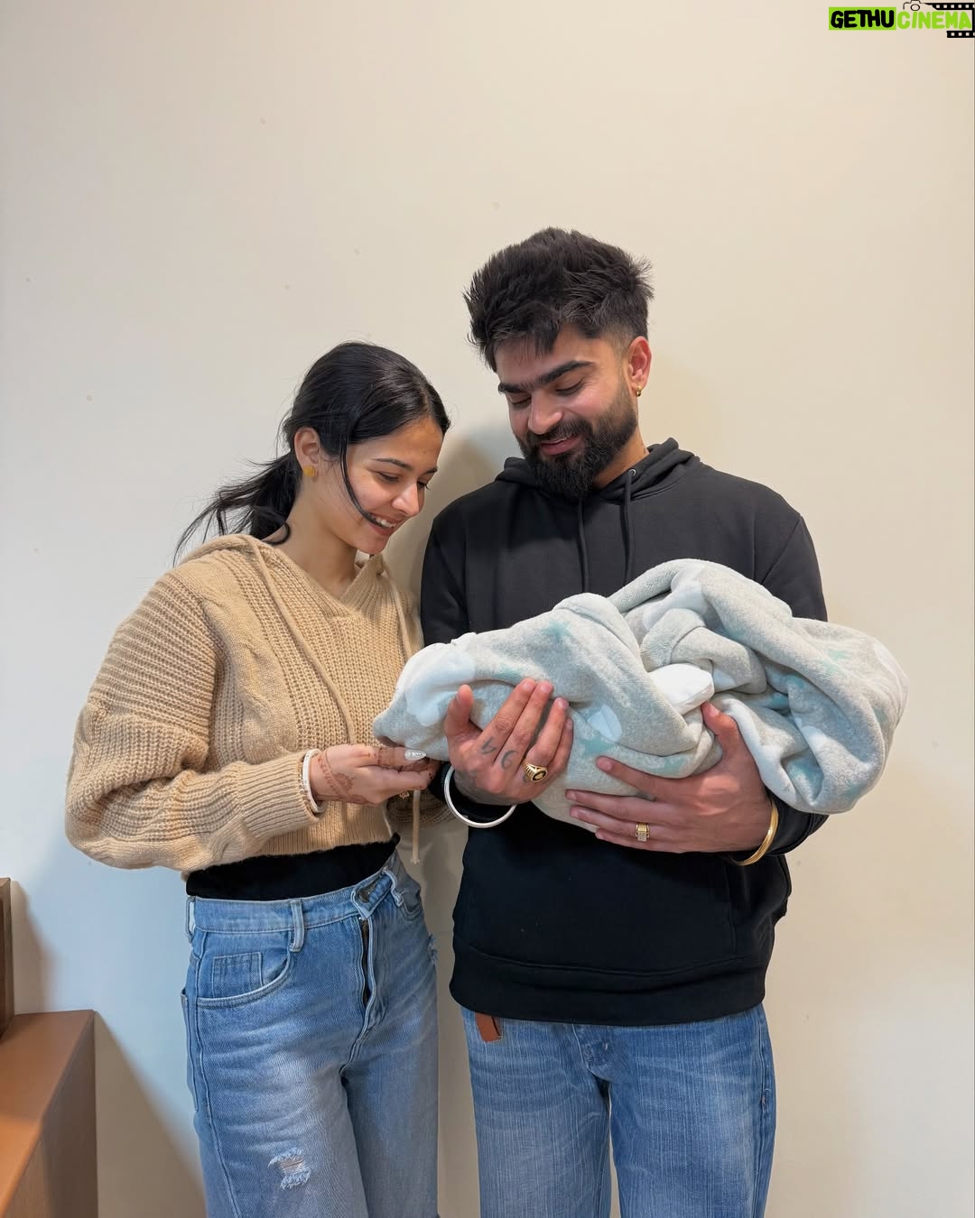 Taniya Kaur - 210.6K Likes - Chacha Ji❤️Chachi Ji🤭🧿🫰🏻👶Congratulations @arshreet.11 Bahbi Ji❤️🧿 @mr_mrs.narula Paaji🧿😀🙏Saare priwaar Nu Bhuttt Bhuuttt Mubaraka Ji❤️😀🧿

#buggdi🐥