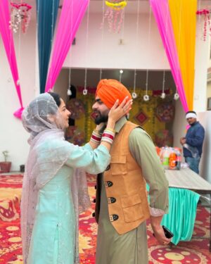 Taniya Kaur Instagram - Duniya🌍❤️🫰🏻😘🦦 #buggdi🐥